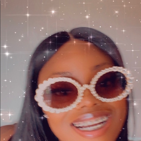 Sunglasses - Picture 5 of 5